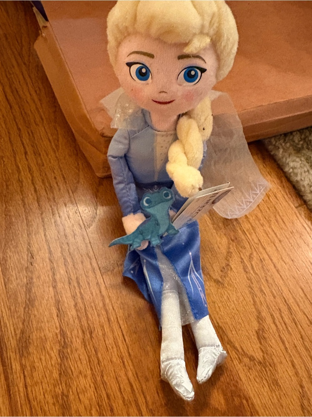 Disney Store Frozen 2 Elsa with Bruno Salamander- NWT